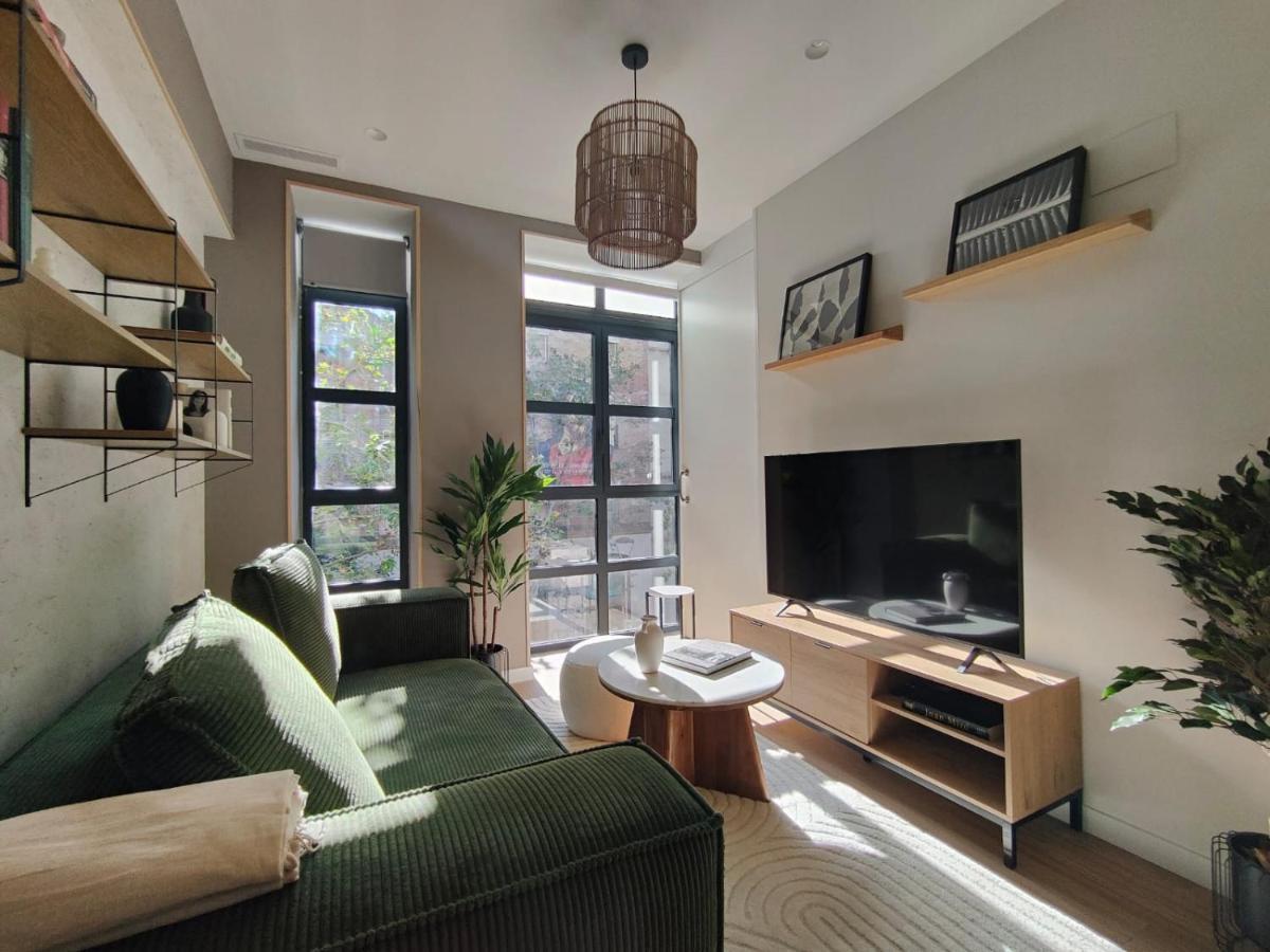 Mr Born Apartman Barcelona Kültér fotó