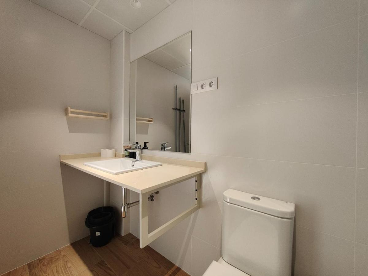 Mr Born Apartman Barcelona Kültér fotó